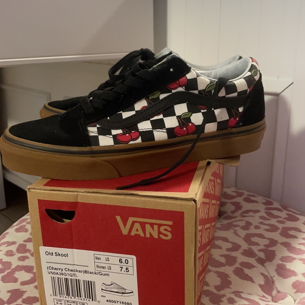 Cherry Checker Old Skools